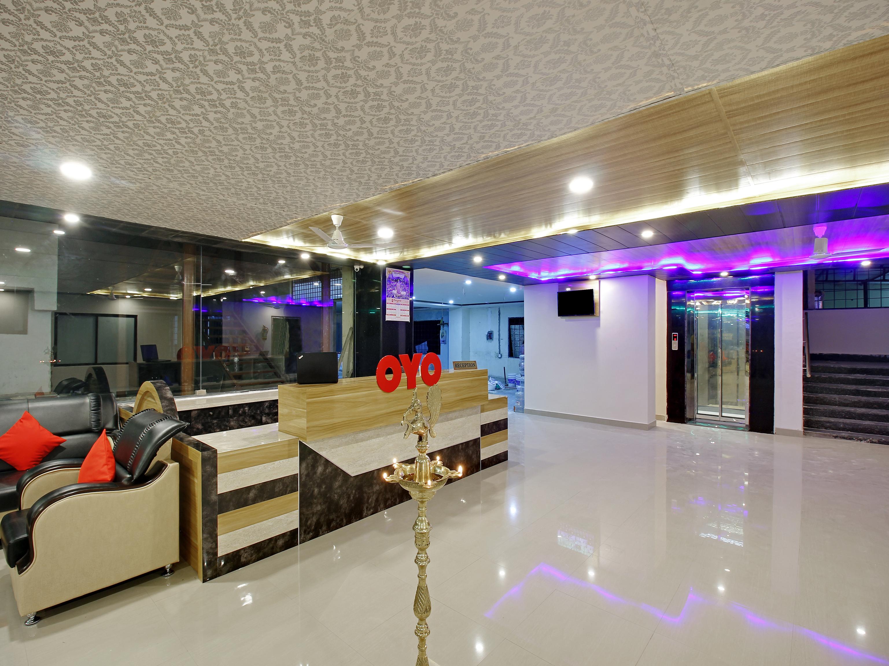 Capital O Hotel Vaishnavi Secunderabad Exterior photo